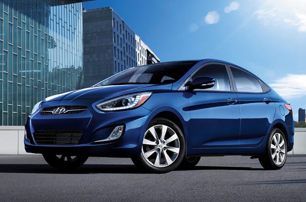 2015-Hyundai-Accent-Blue-Front-View.jpg