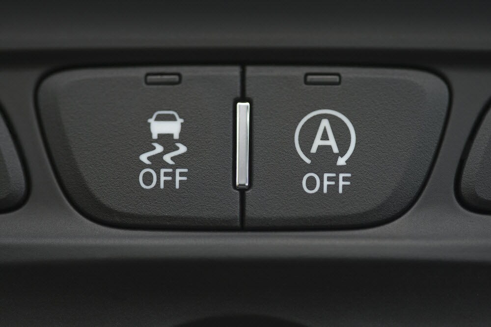 Stability Control Symbol on 2018 Ford Taurus