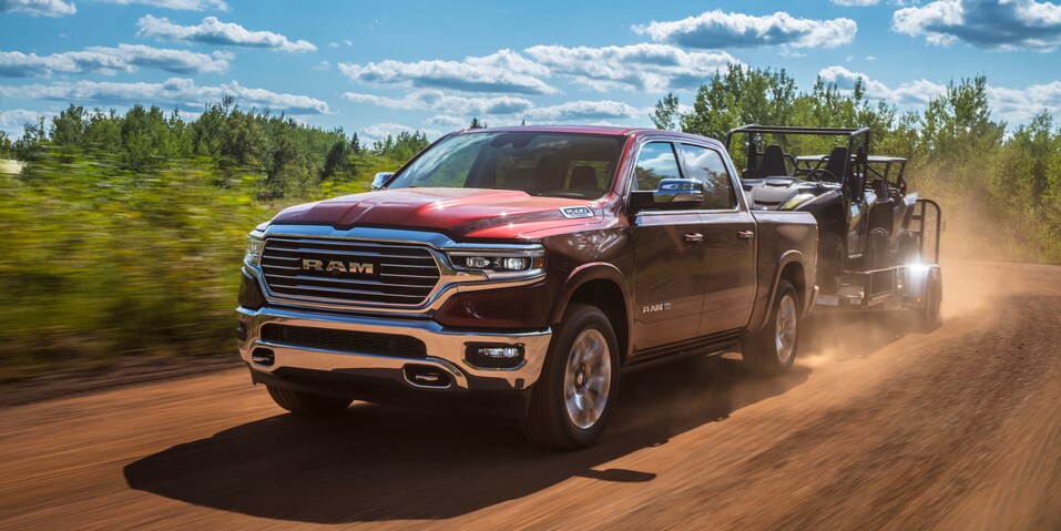 2020-RAM-1500-LaramieLonghorn-LongBox-CrewCab-Truck-L10 (2).png