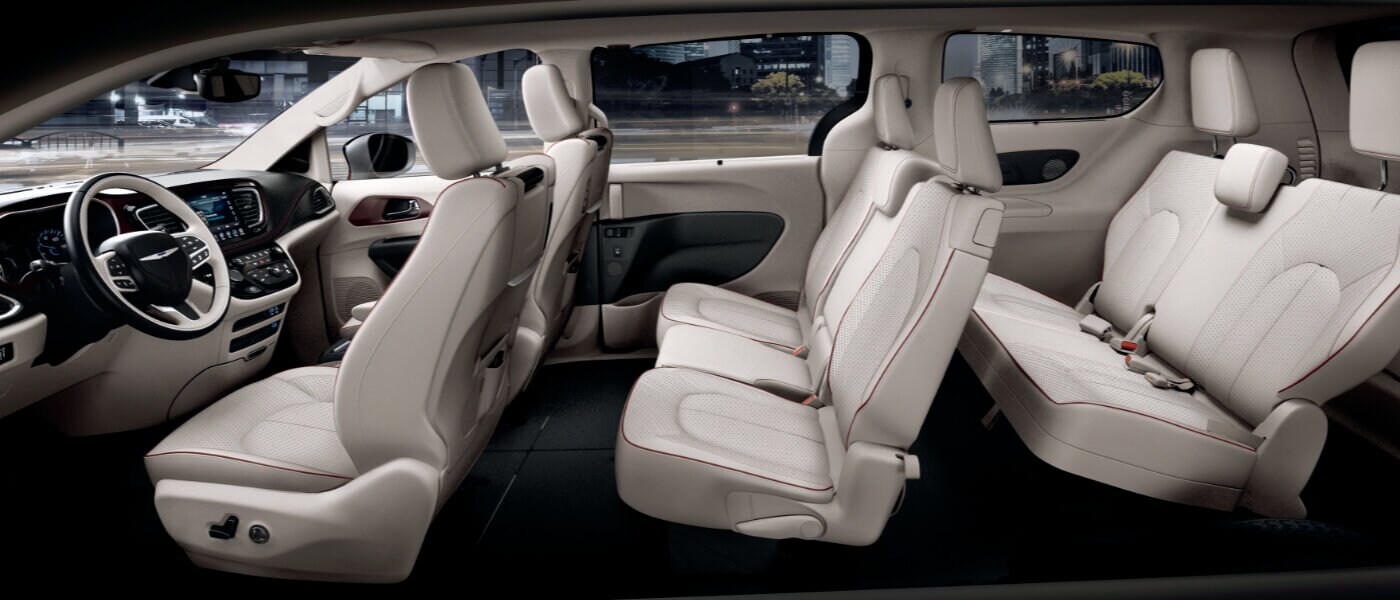 2019 Chrysler Pacifica interior side view
