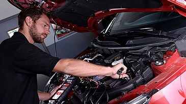 maintenance-batteries-1.jpg.ximg.l_8_m.smart.jpg