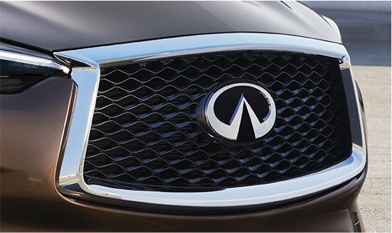 2019-infiniti-qx50-front-grill-emblem.jpg