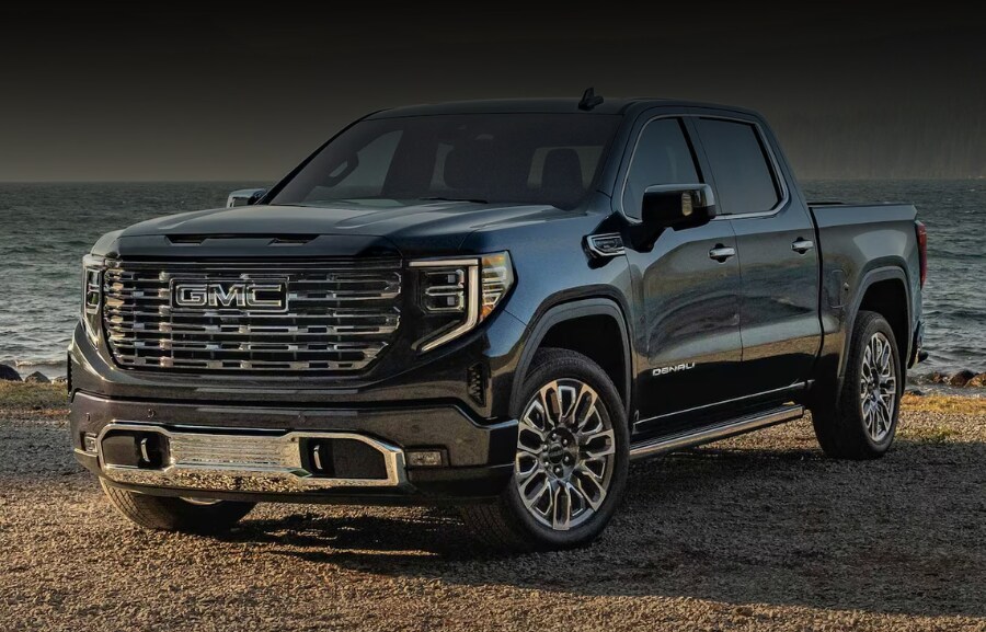 Top%205%20Reasons%20to%20Choose%20a%20GMC%20Vehicle%20for%20Your%20Next%20Purchase%20.png