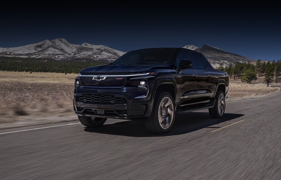 2025%20Chevy%20Silverado%201500%20Vs%20Ford%20F-150%20.png