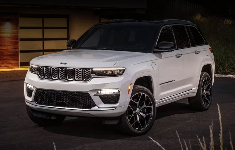 2025 Jeep Grand Cherokee.png