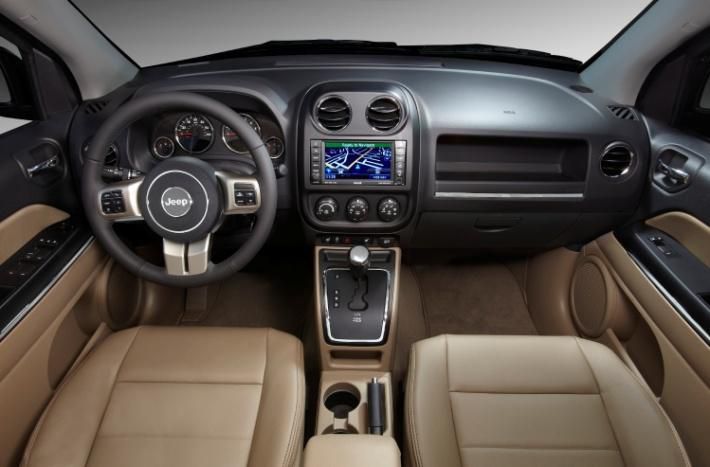 2011-jeep-compass-interior-wowwoodys.jpg