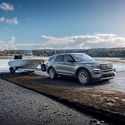 2020 Ford Explorer Towing Boat 2020 Ford Explorer Towing Boat