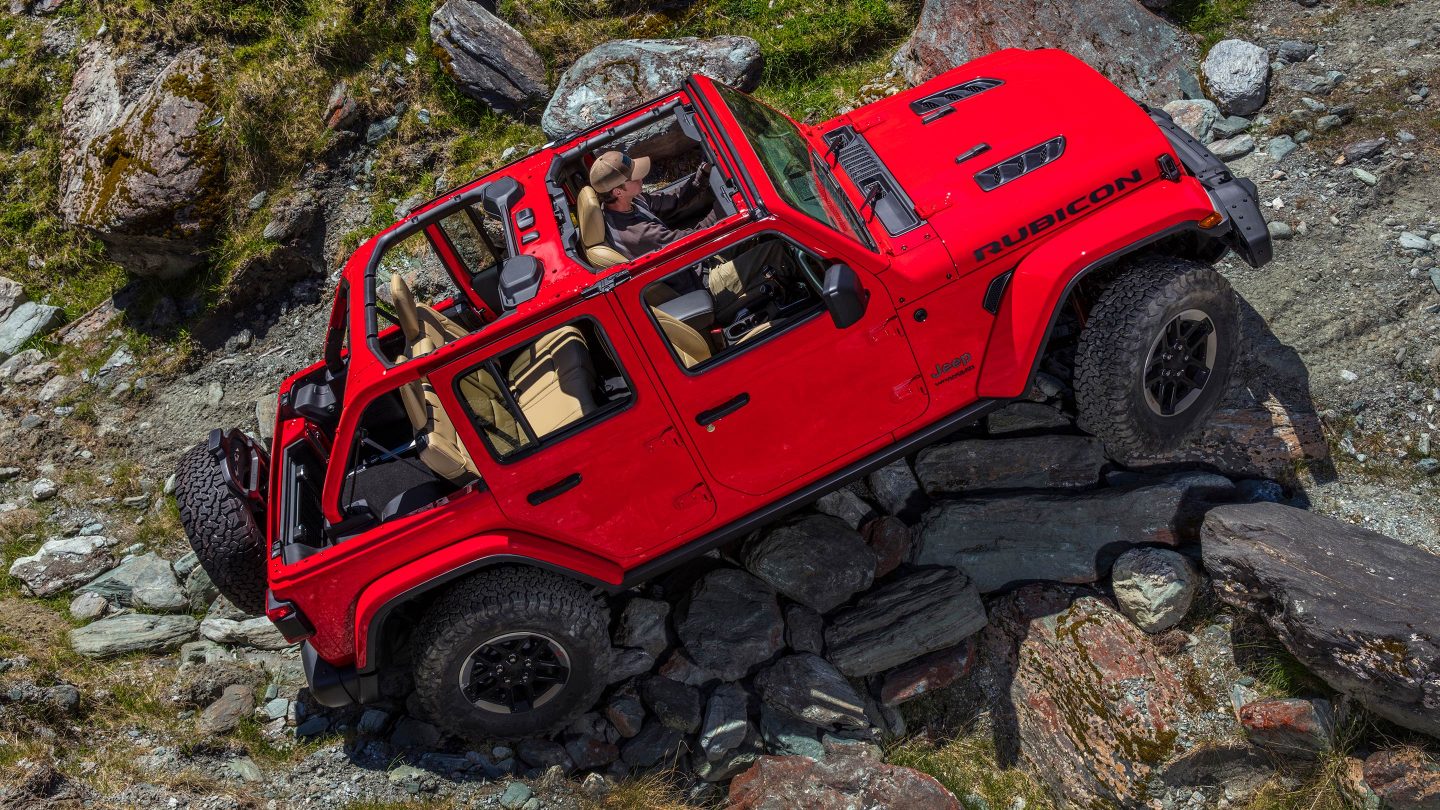 2018 Jeep Wrangler JL Unlimited Red Front Rock Climbing Exterior Doors Off Top Down 2018 Jeep Wrangler JL Unlimited Red Front Rock Climbing Exterior Doors Off Top Down