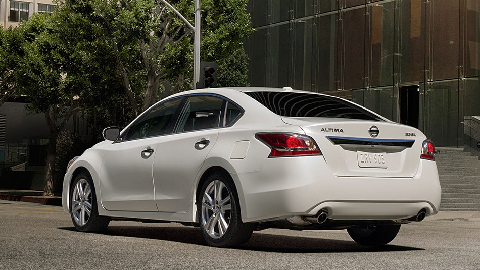 http://pictures.dealer.com/y/yarknissantoledo/0806/7c5ce8338c0d0466f69ecf6d95d1e0b1x.jpg