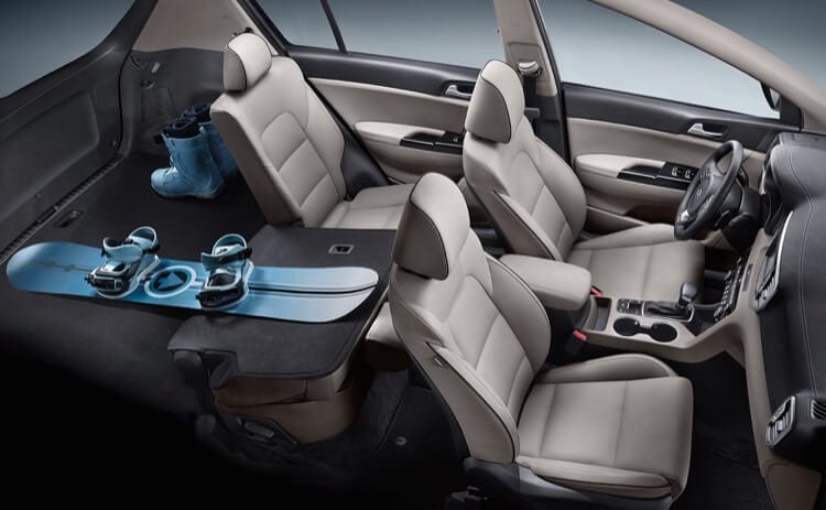 Sportage Interior Sportage Interior with snowboard