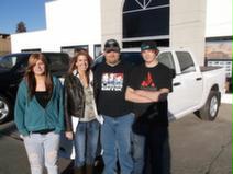 310299_568385086512922_237688222_n