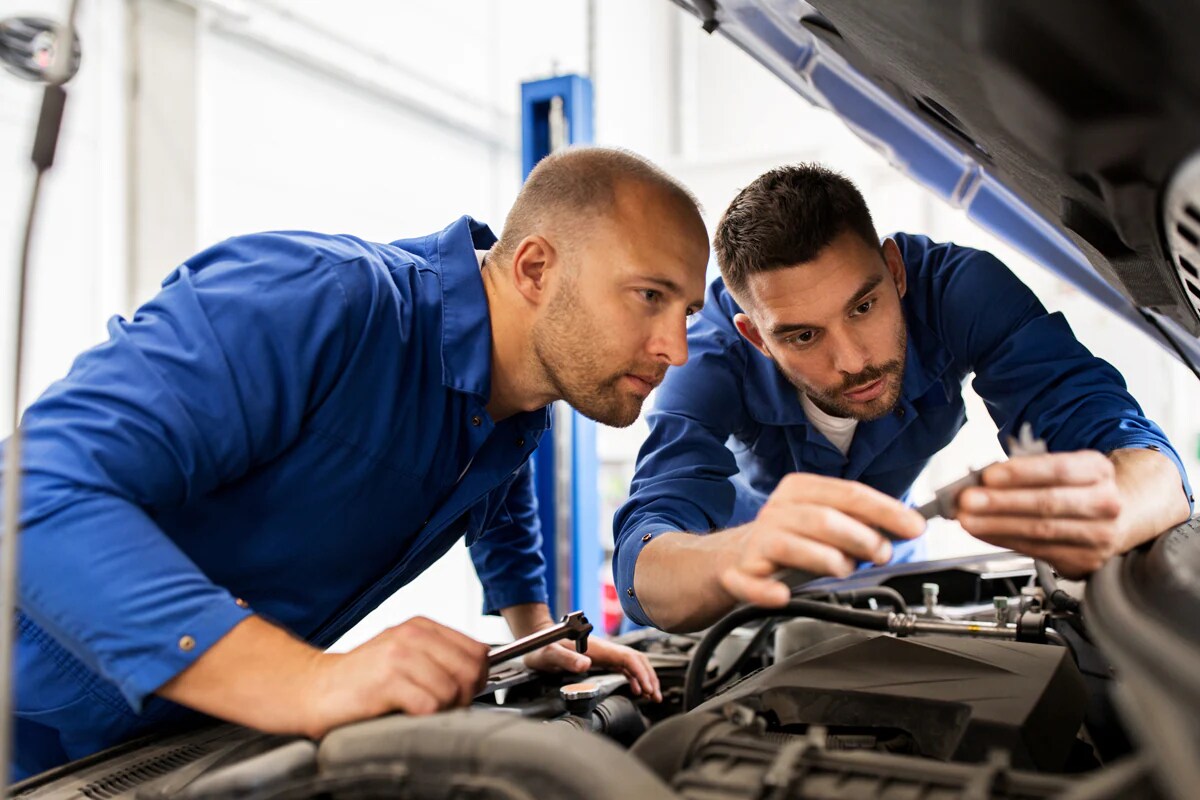 Advanced Technicians and Management.png