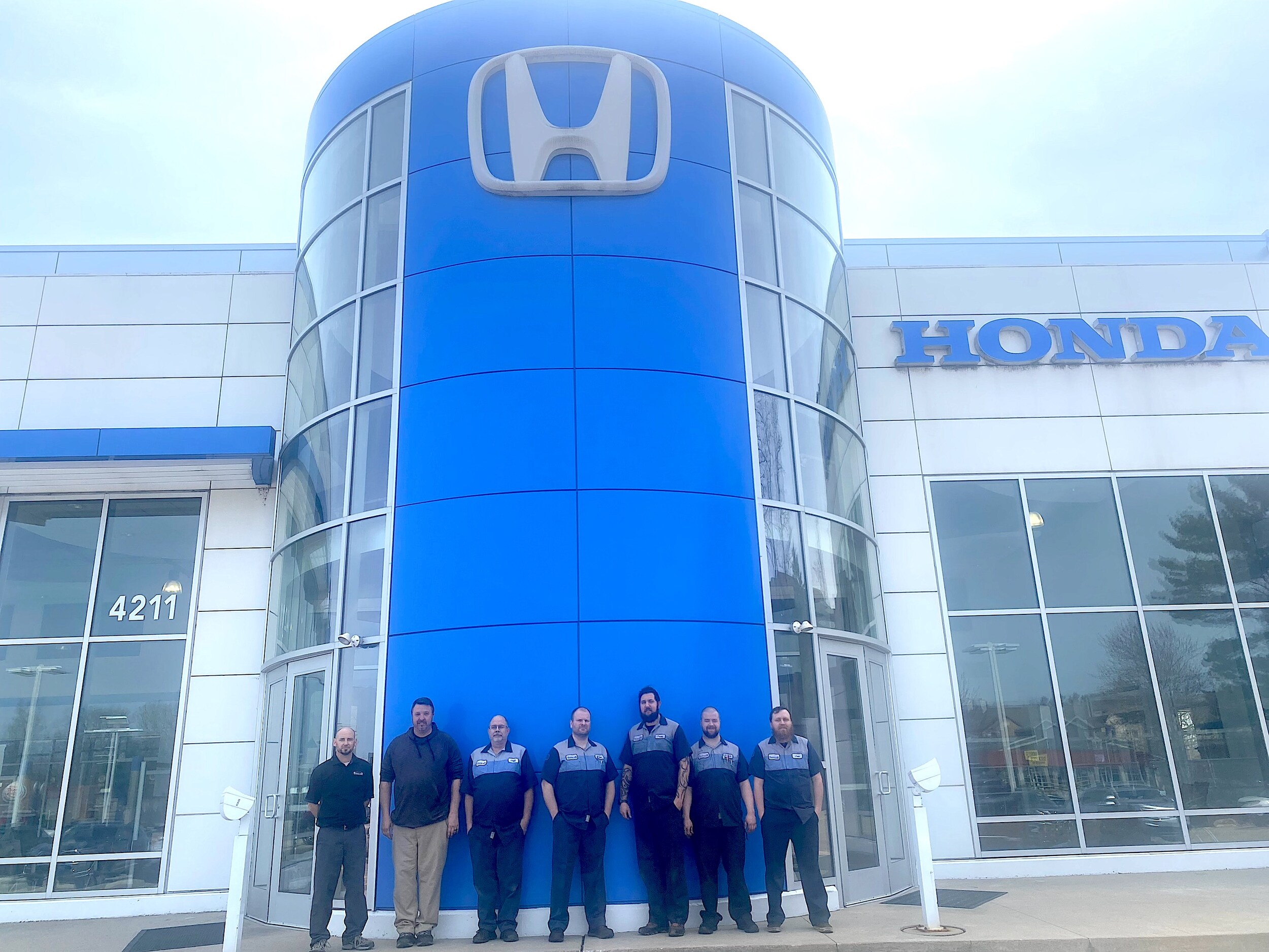 zeigler kalamazoo honda president award group picture.jpg