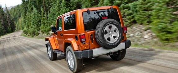2011-jeep-sahara-1.jpg