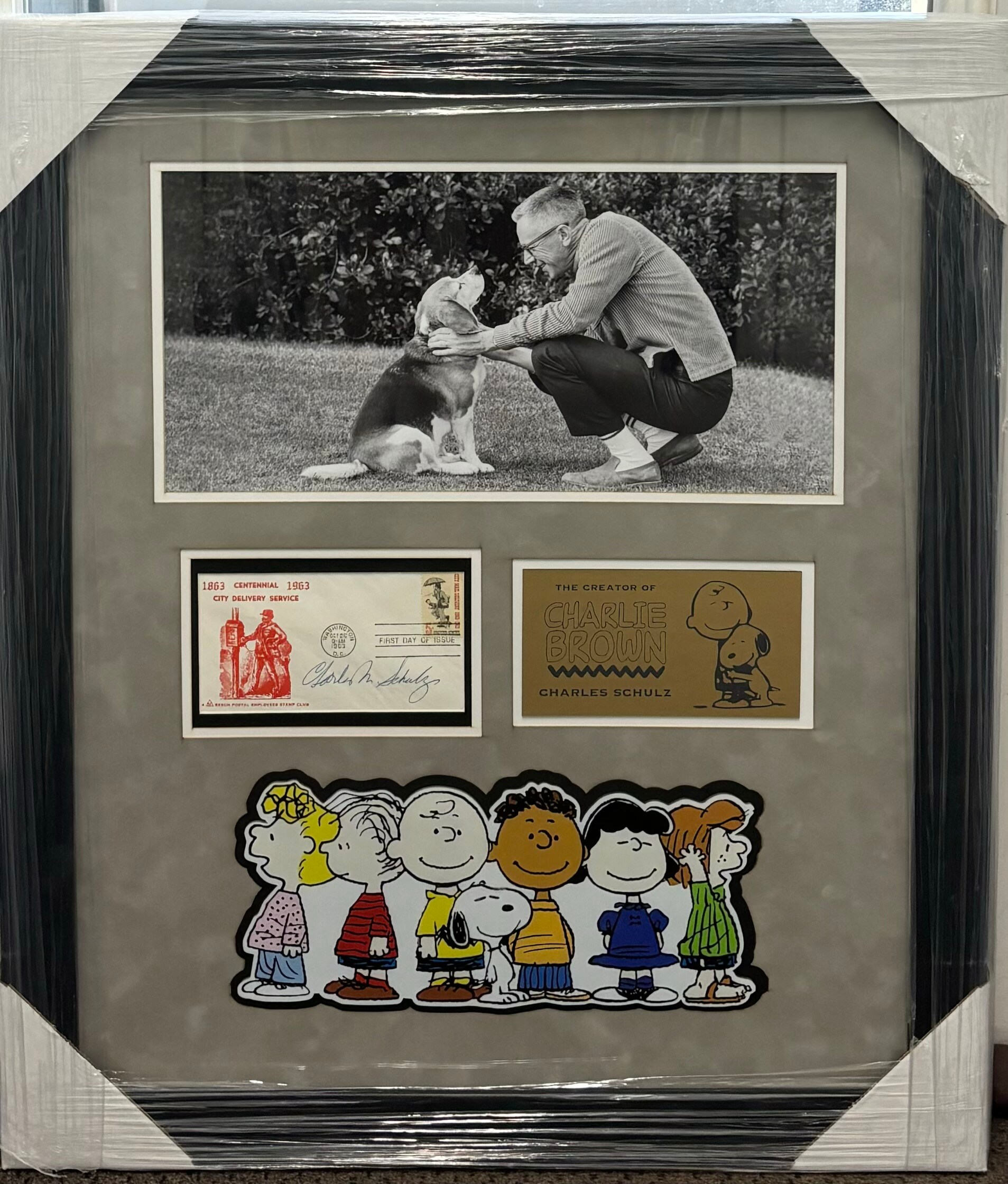CHARLES%20SCULZ%20SIGNED%20PEANUTS%20FRAMED%20DISPLAY.jpg
