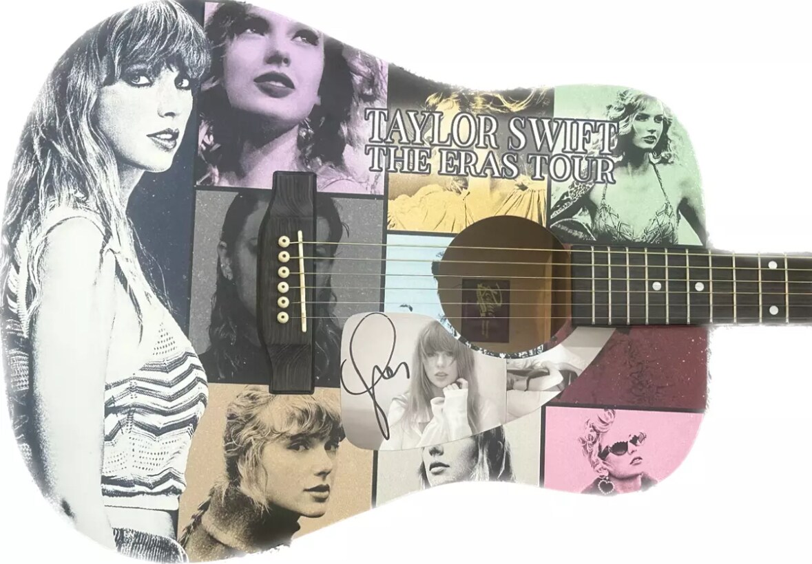 Taylor%20Swift%20Signed%20Guitar.jpg