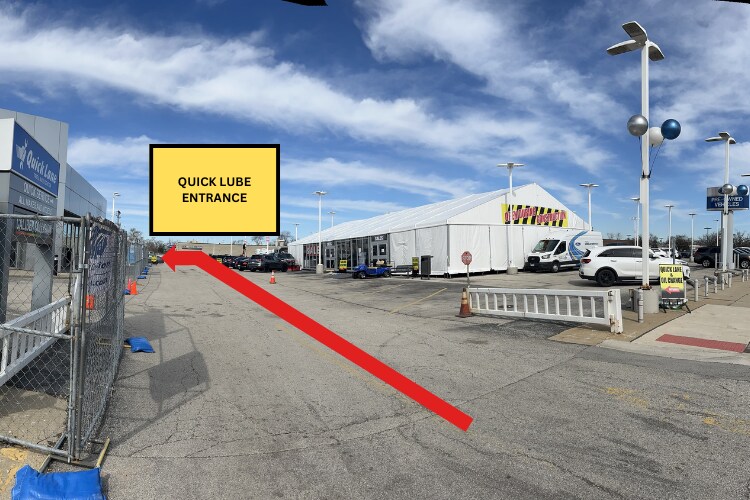 QUICK LANE ENTRANCE
