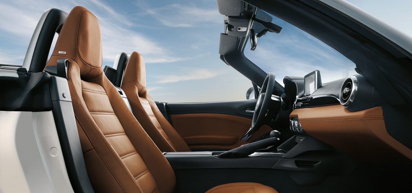 2018-fiat-124spider-vlp-interior-seats.jpg.image.1440.jpg