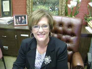 Staff member Anne Hyde from ID_ce518e17345e