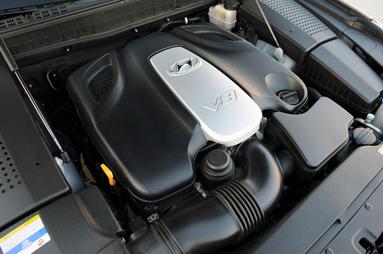 27-2011-hyundai-equus-review.jpg