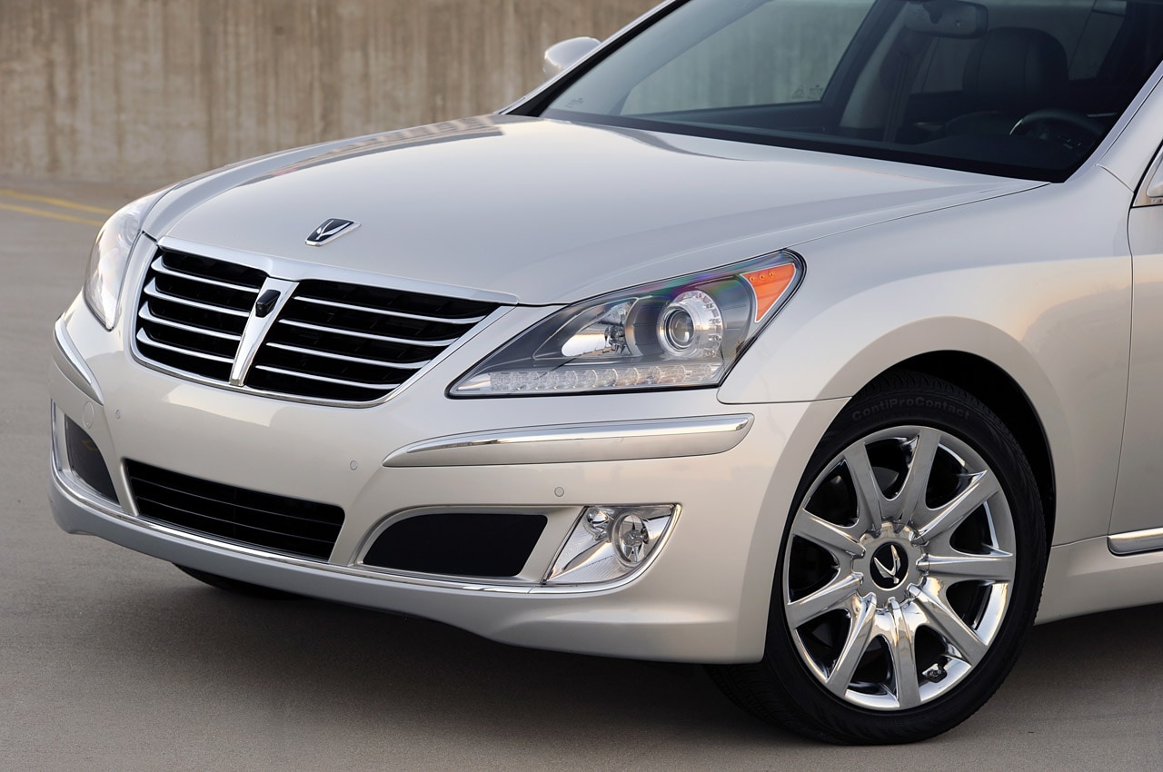 12-2011-hyundai-equus-review.jpg