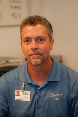 Staff member Bob Swafford from ID_be98070d254a