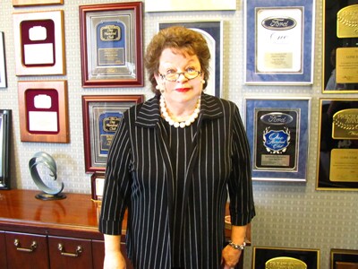 Carolyn Cross 