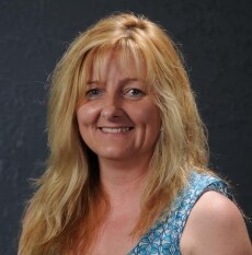 Mandy Brewer