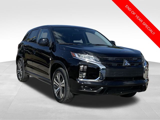 2023 Mitsubishi Outlander Sport ES's photo