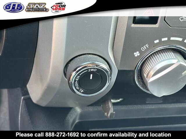 2017 Toyota Tundra SR5 photo 3