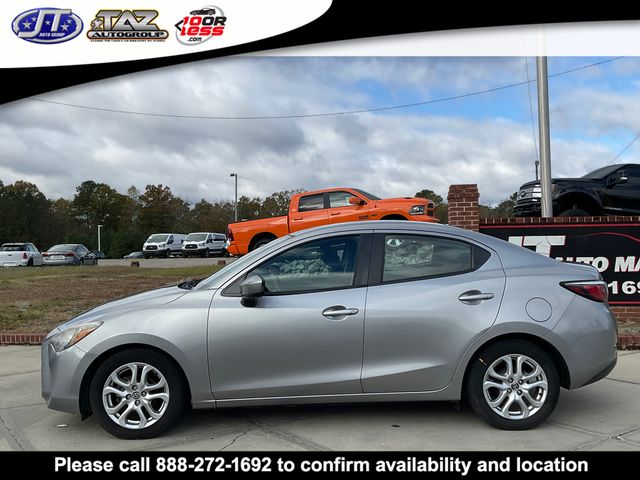 2016 Scion iA Base photo 3