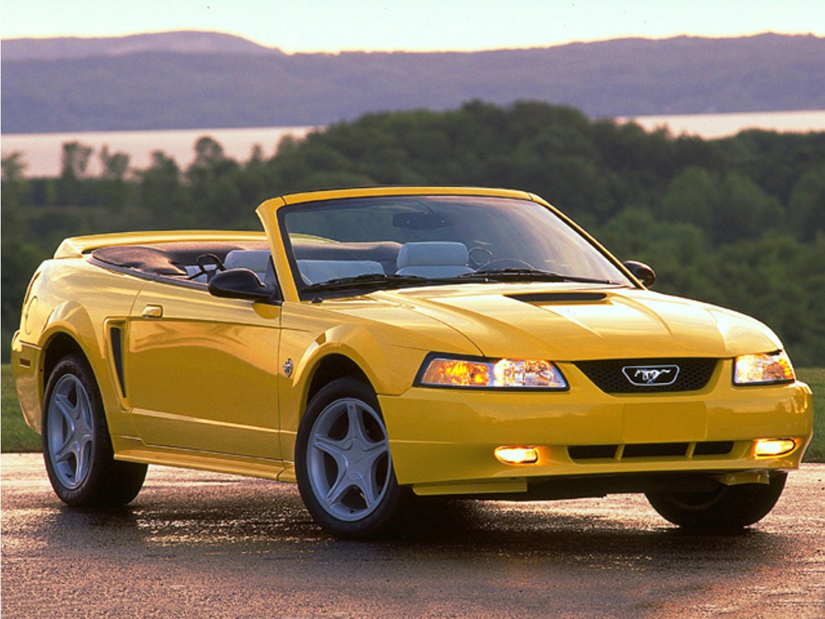  Ford Mustang
