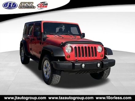 2013 Jeep Wrangler Unlimited Sahara SUV