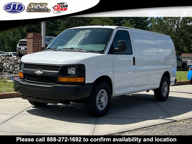 2013 Chevrolet Express 2500 Cargo Van photo 3