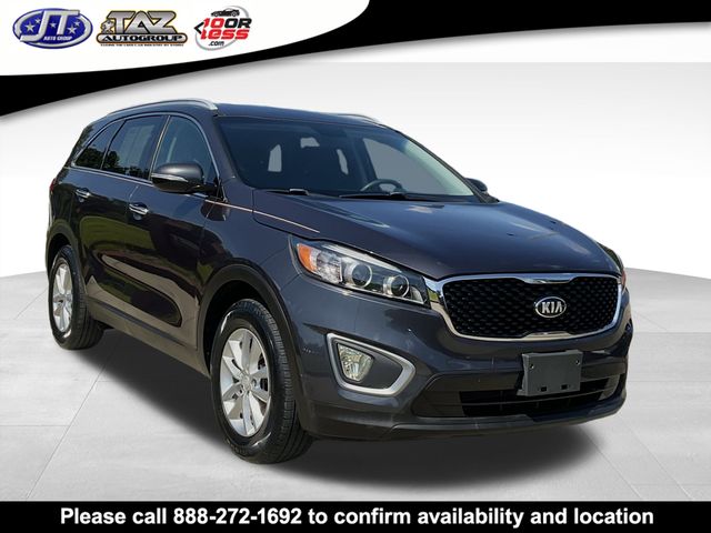 2017 Kia Sorento LX AT's photo