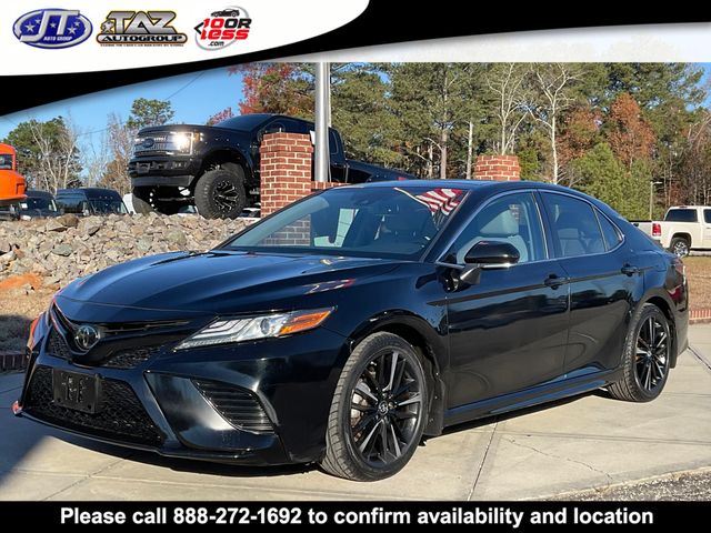 2019 Toyota Camry XSE photo 3