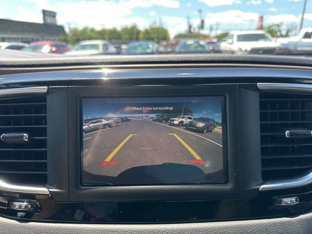 2023 Chrysler Voyager LX - Photo 18