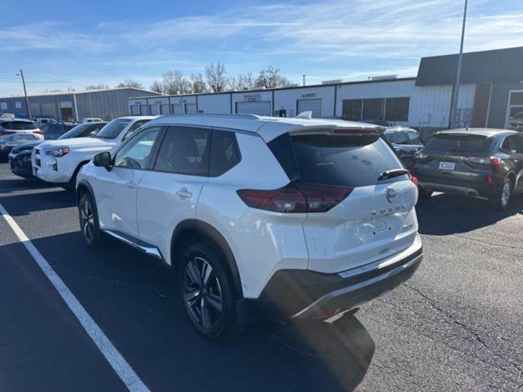 Used 2023 Nissan Rogue SL SUV