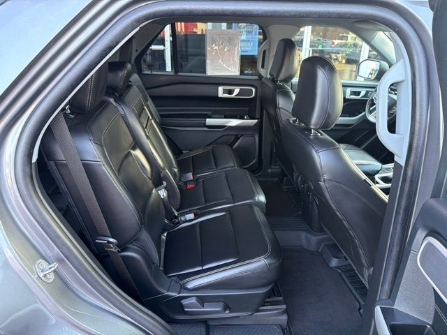 2022 Ford Explorer XLT - Photo 29