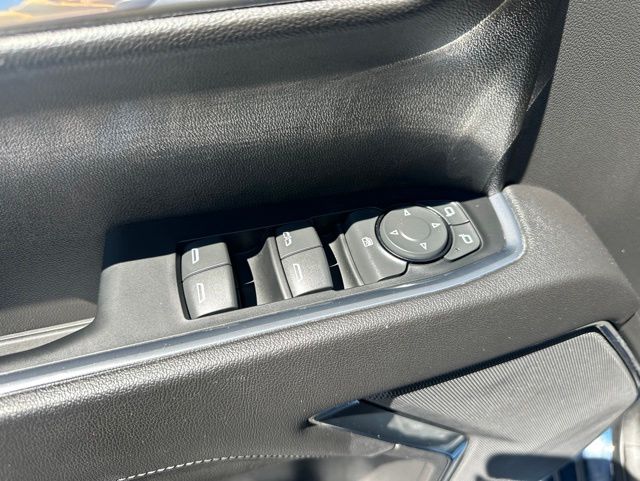 2023 Chevrolet Silverado 1500 LT - Photo 10