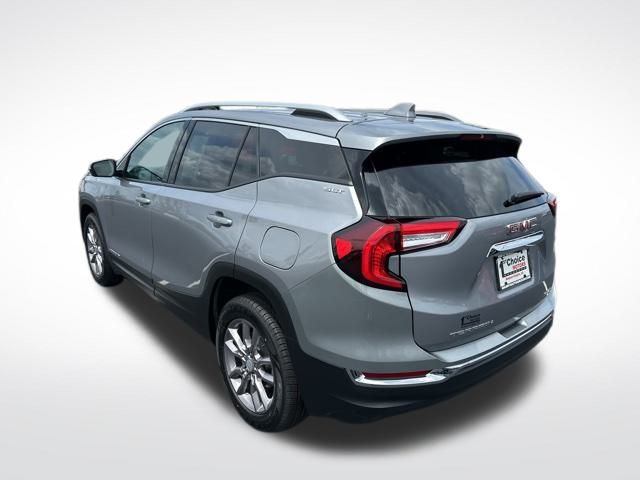2024 Gmc Terrain SLT photo 2