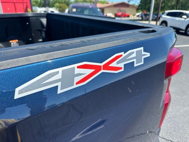 2023 Chevrolet Silverado 1500 LT - Photo 30