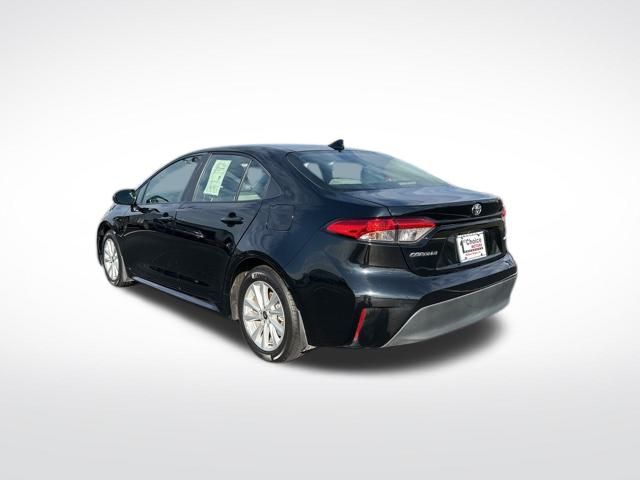 2024 Toyota Corolla LE photo 3