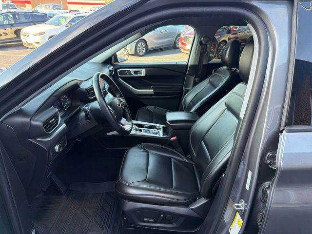 2022 Ford Explorer XLT - Photo 11