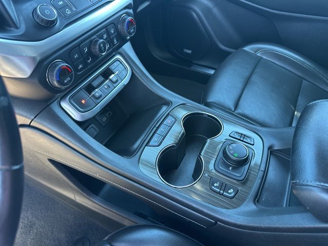2023 GMC Acadia SLT - Photo 21