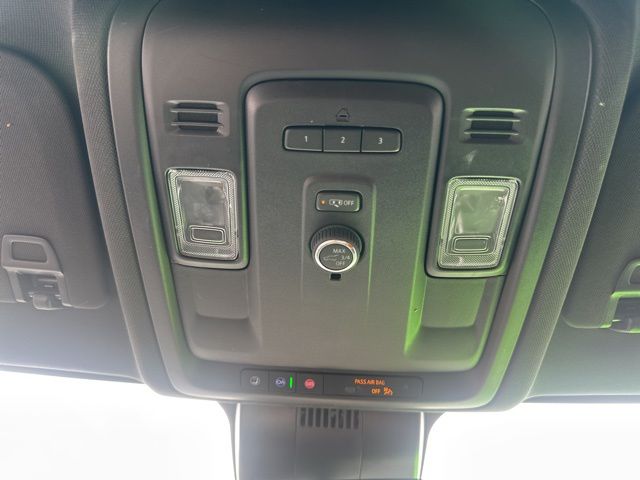 2024 GMC Yukon SLT - Photo 23