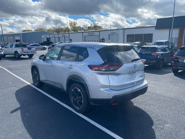 2024 Nissan Rogue SV photo 3