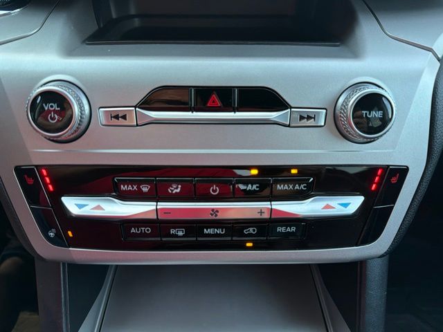 2022 Ford Explorer XLT - Photo 19