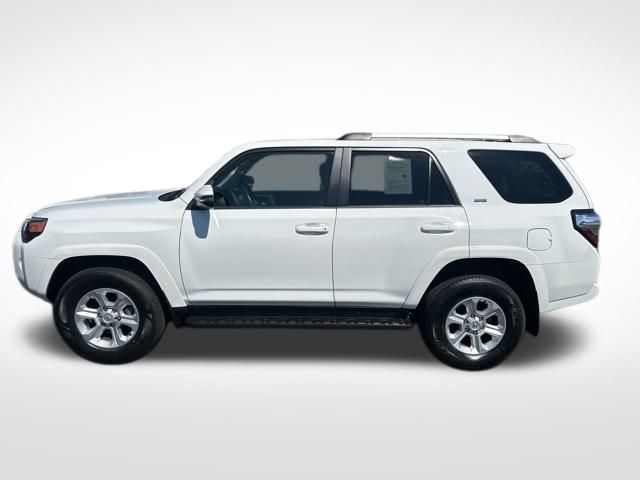 2024 Toyota 4Runner SR5 Premium photo 2
