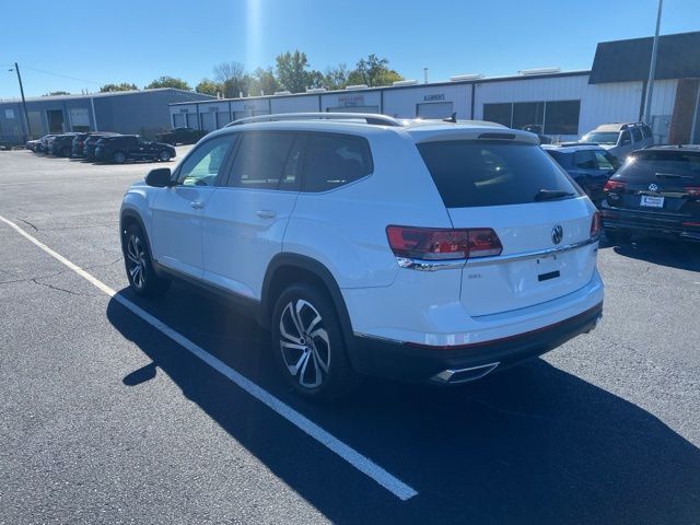 2022 Volkswagen Atlas SEL photo 2